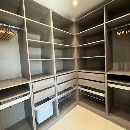 Nauzan Villa