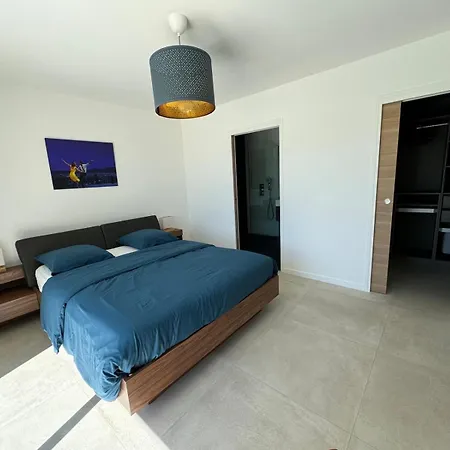 Nauzan Villa